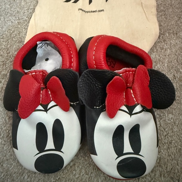 Brand New Freshly Picked Moccs Minnie Ears City Baby Shoe Hard